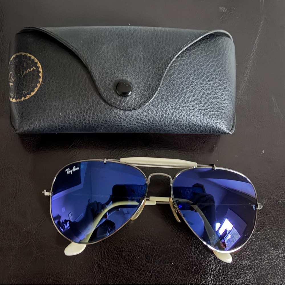 Ray-Ban Silver Frame Aviator Sunglasses with Blue Lenses